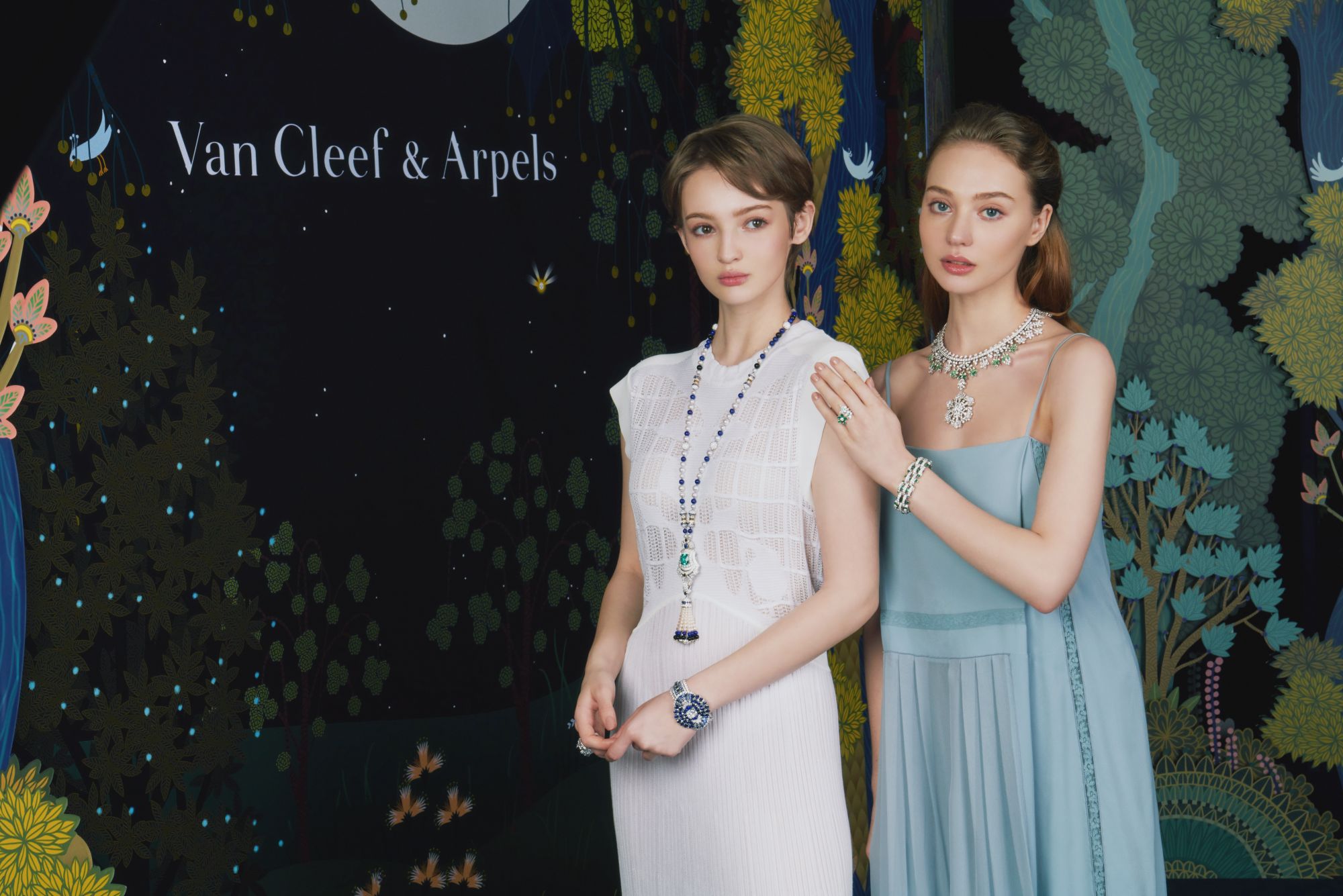 模特兒演繹Van Cleef & Arpels高級珠寶。