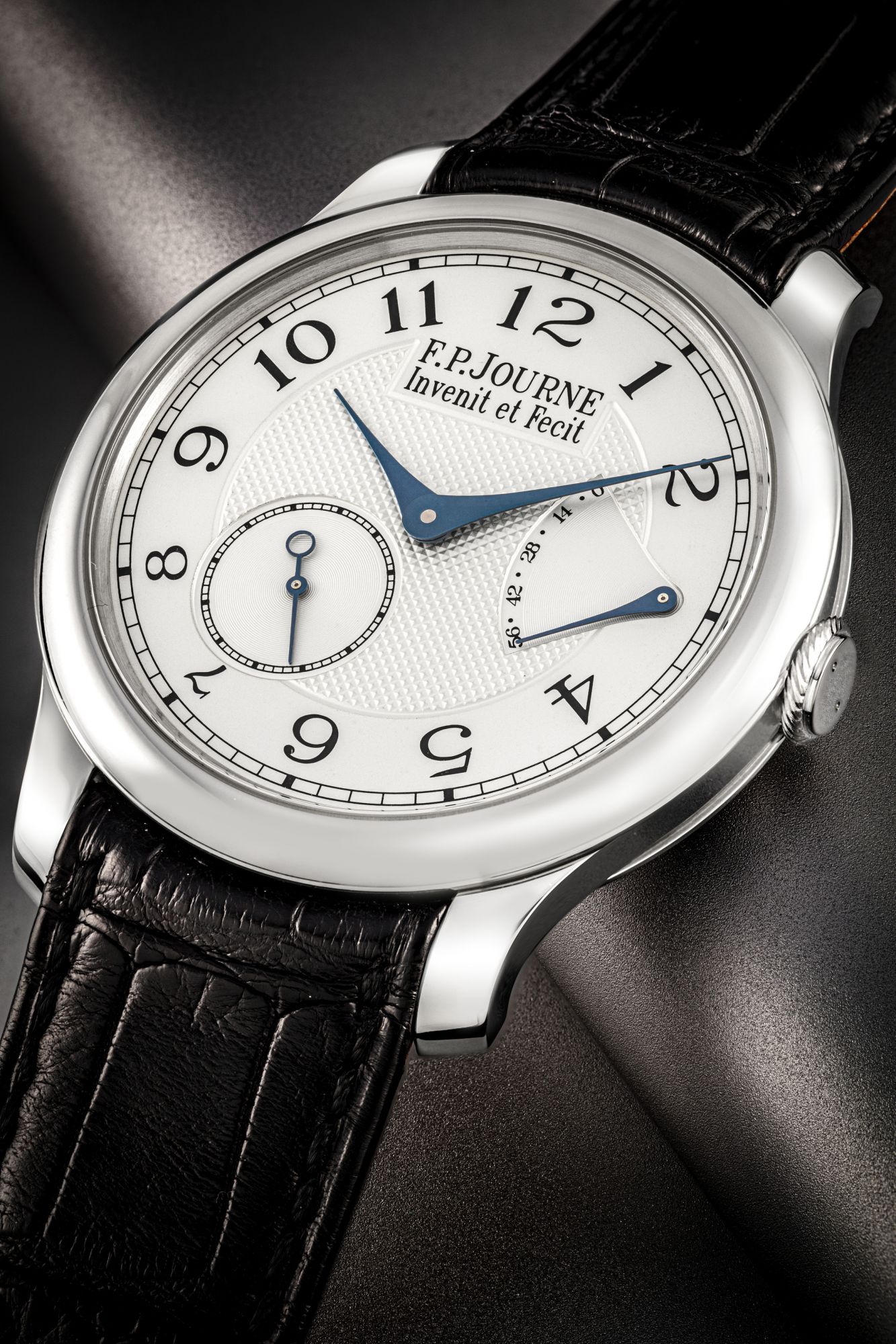 F.P. JOURNE,鉑金腕錶,配動力儲存,為給GEORGE DANIELS 致敬而製的贈禮,CHRONOMETRE SOUVERAIN,約 2010 年製,創下該型號世界拍賣紀錄。