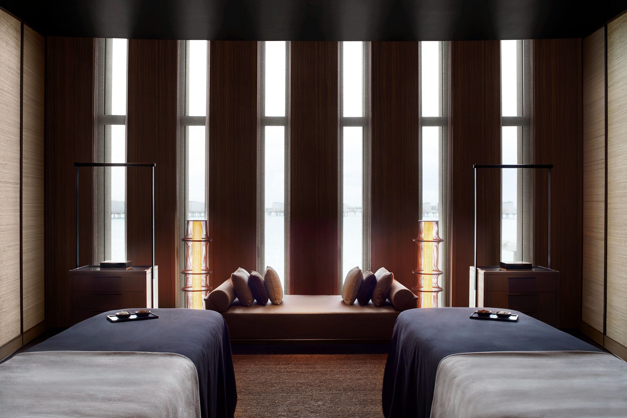 Ritz-Carlton 馬爾地夫水療中心與著名的永續健康品牌 Bamford 合作,提供 9 間理療室。