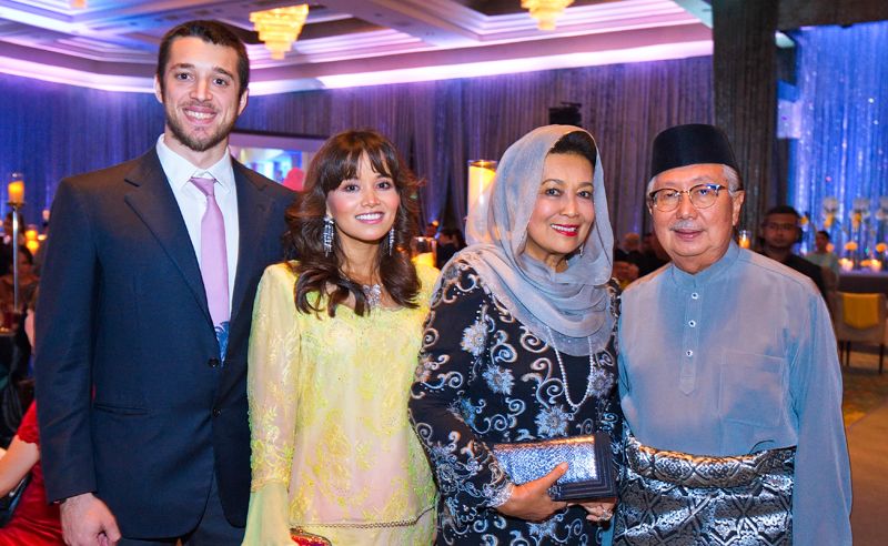 Alessandro Zulkarnain Ciaramaglia, Quzandria Nur, Datin Sri Zurina Zulkiflee and Dato' Sri Mahamad Fathil Mahmood