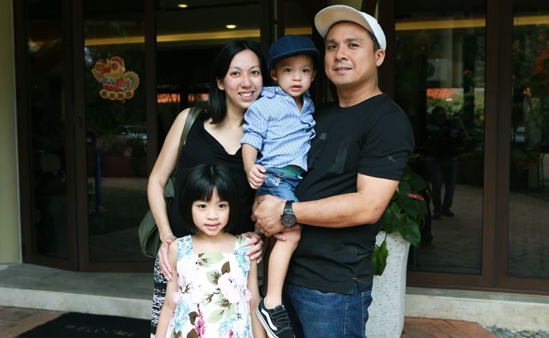 Dawn Chu and Reuben Wong with Megan and Marc Wong