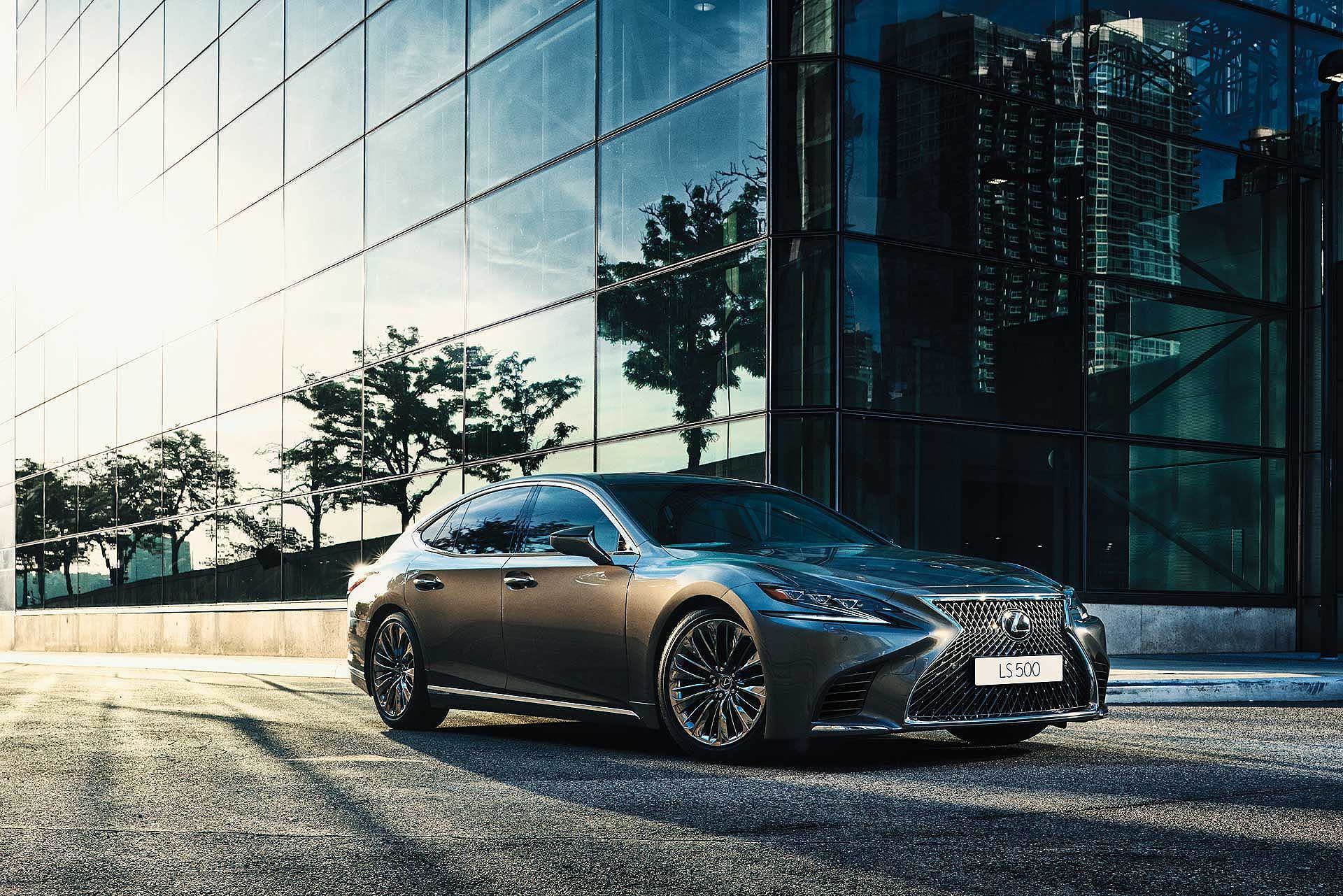 Lexus LS Executive Hybrid
