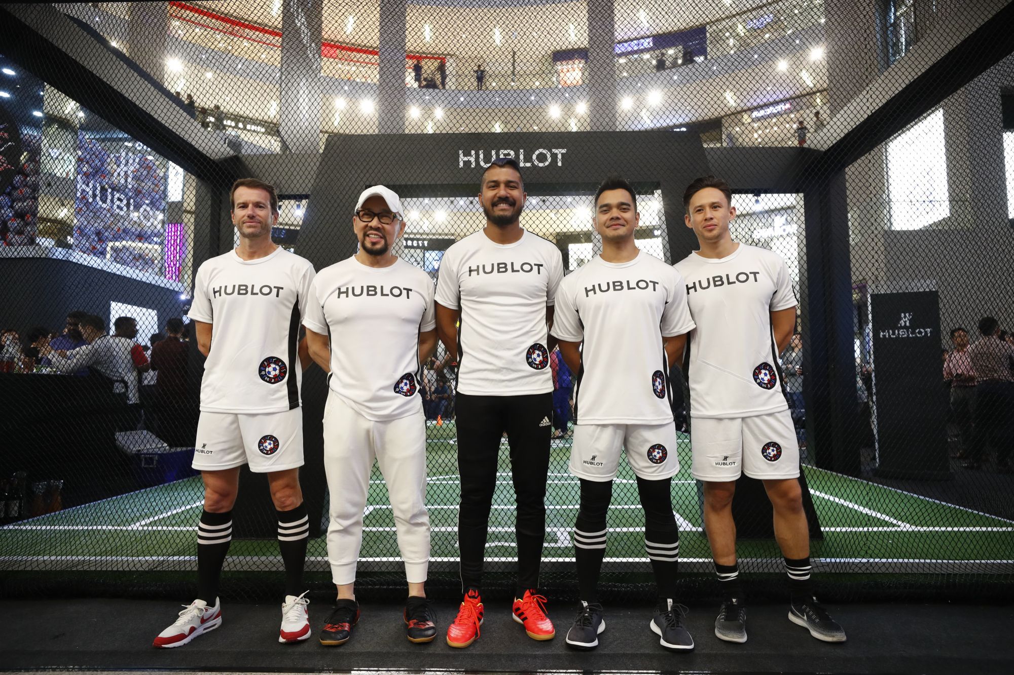 Team Make-A-Wish: Dato' Setia Aubry Rahim Mennesson, Datuk Kelvin Tan, Roen Cian Nagapan, Alif Satar and Darren Lok