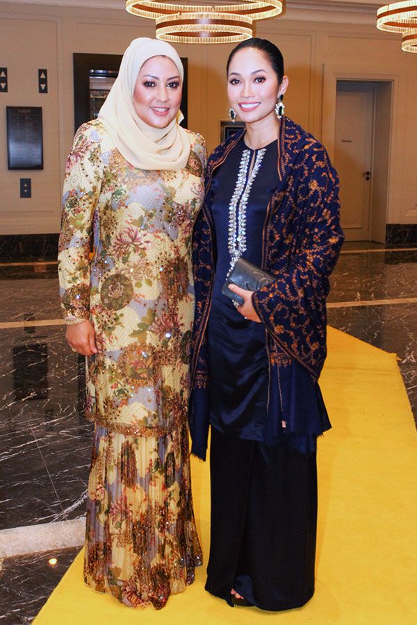 Tok Puan Seri Hidayah Wan Ismail and Datin Sri Dayang Nor Camelia Khan