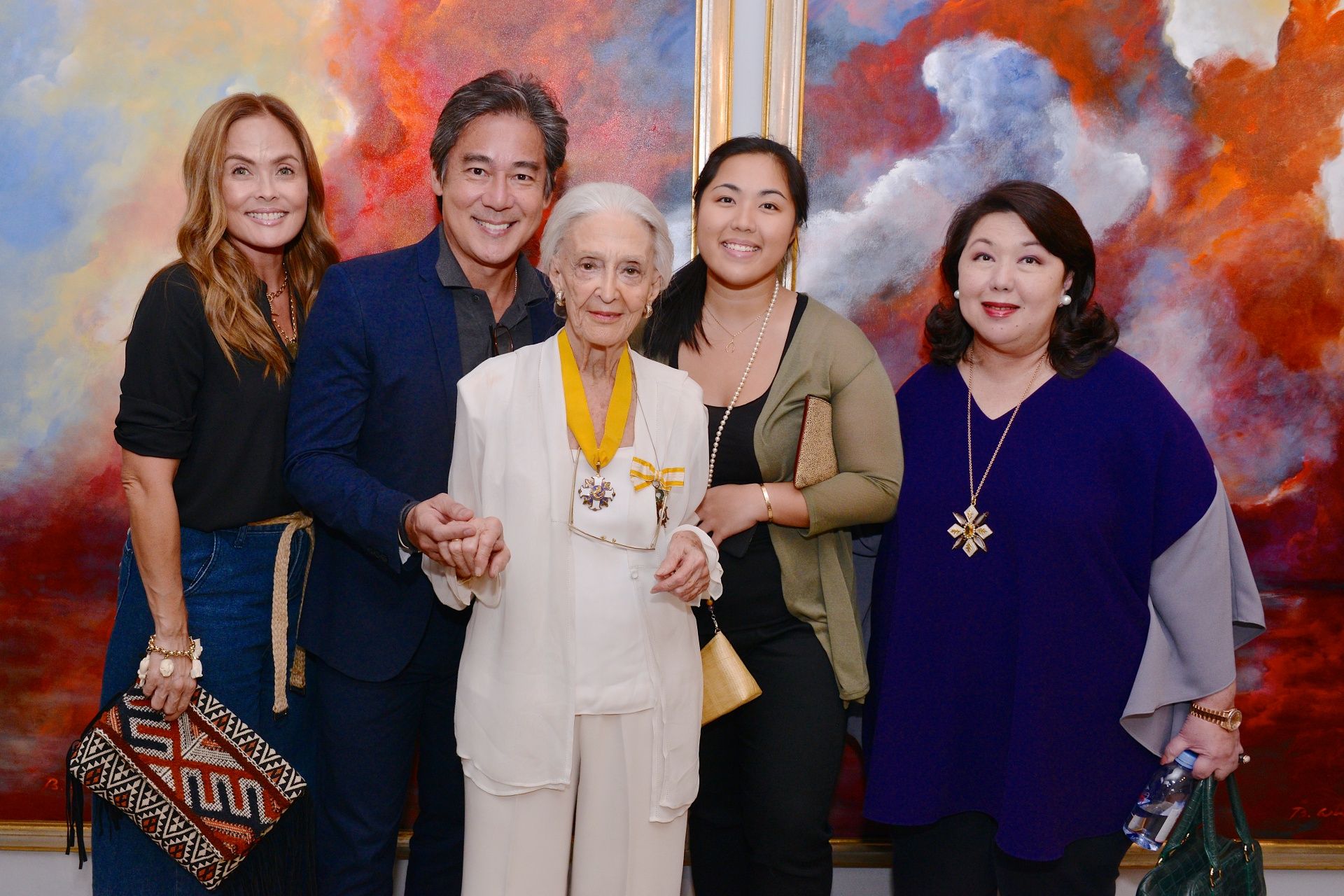 Joanna Preysler and Raul Francisco, Betsy Westendorp, Isabel Martel Francisco, and Irene Martel Francisco