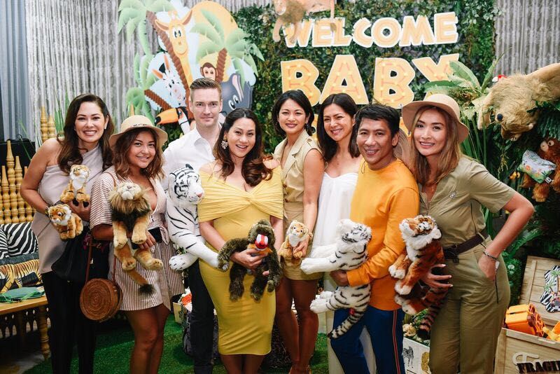 Ruffa Gutierrez, Leah de Guzman, the beaming parents-to-be, Miriam Quiambao-Roberto, Alice Dixson, Frank Briones & Phomela Baranda