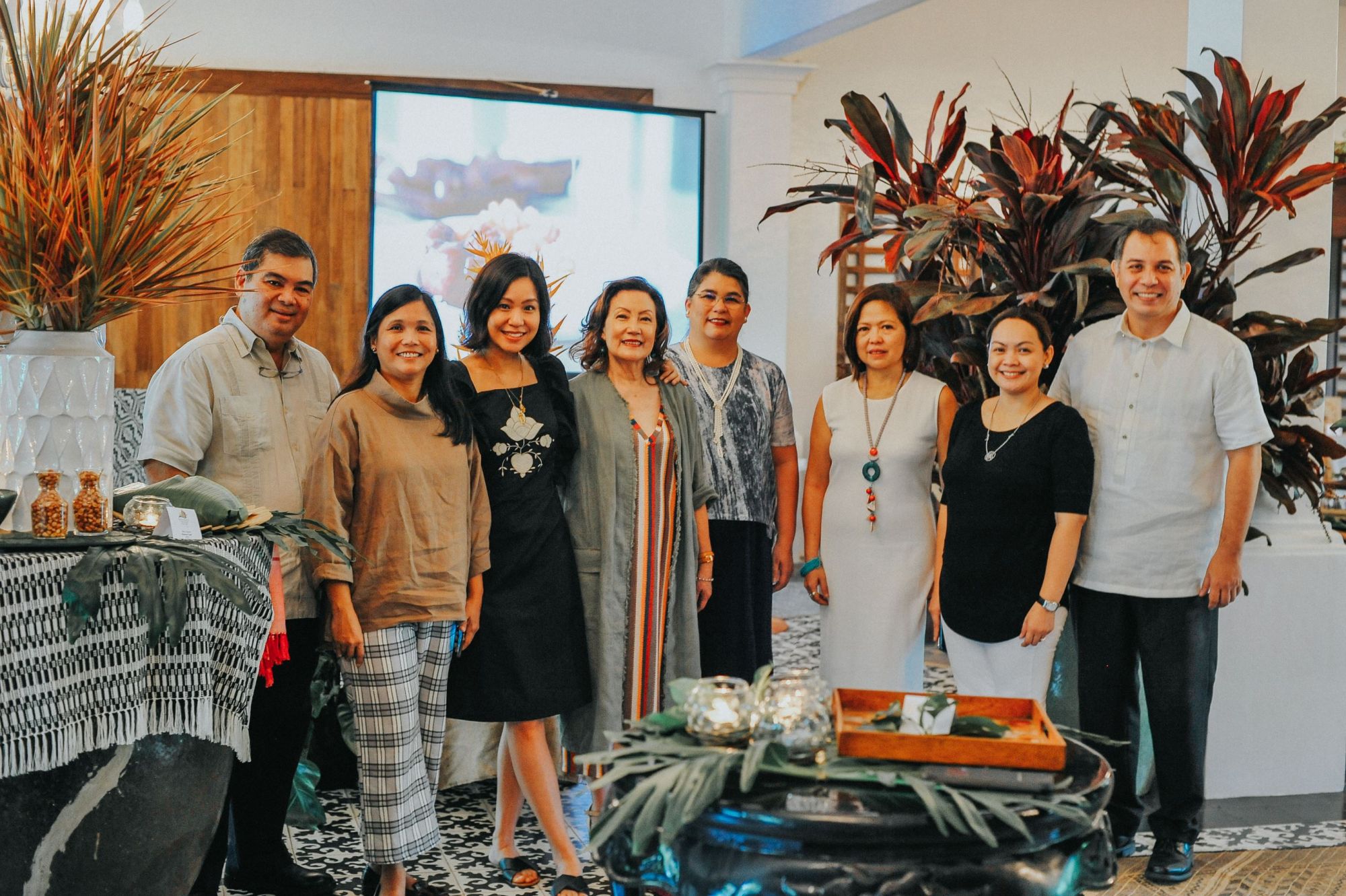 Joey Gaston, Banj Claparols, Mariel San Agustin, Nena Vargas Tantoco, Ina Gaston, Merry Ann Colmenares, Cata Ereñeta-Manaloto, and Michael Claparols
