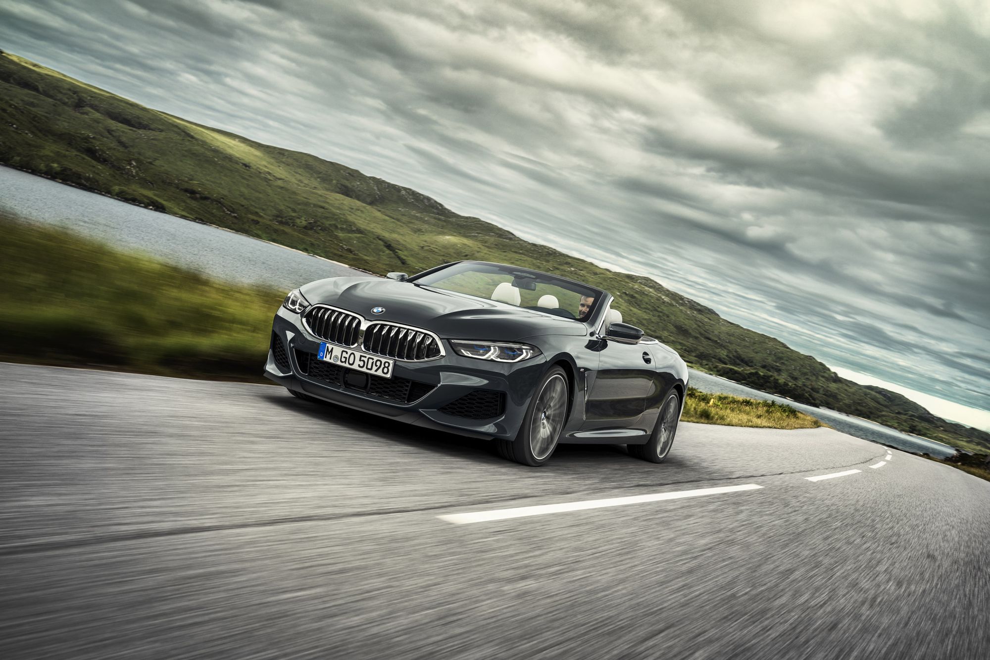 BMW Unveils 8 Series Convertible