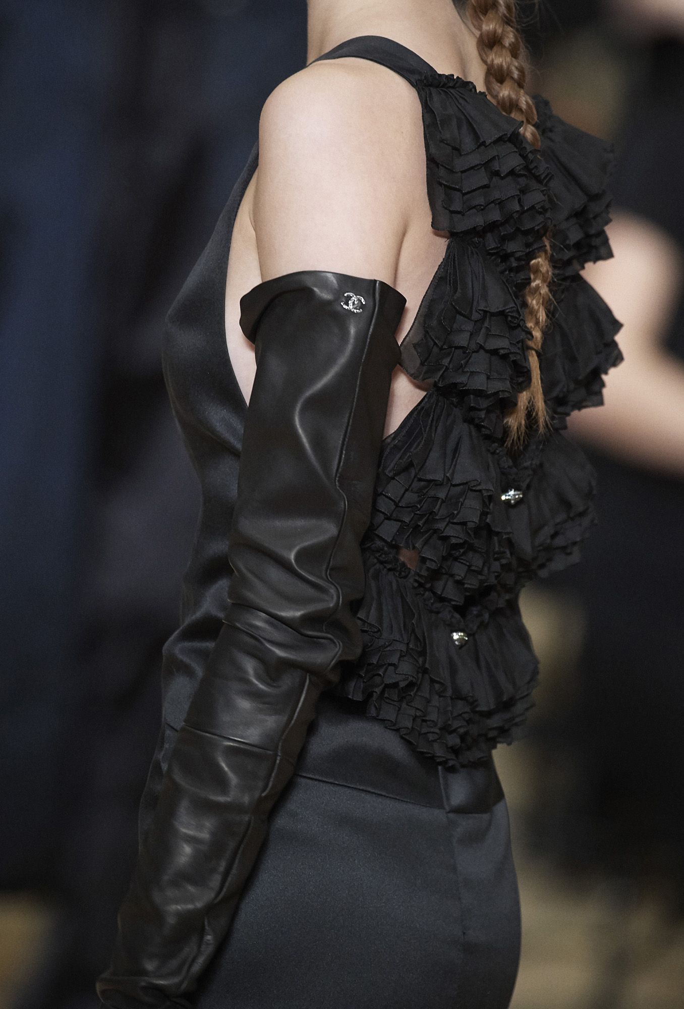 Leather gloves