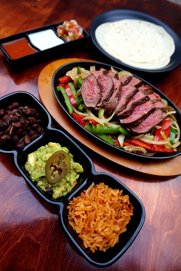 Ribeye steak fajita platter (Photo: Courtesy of Vatos)