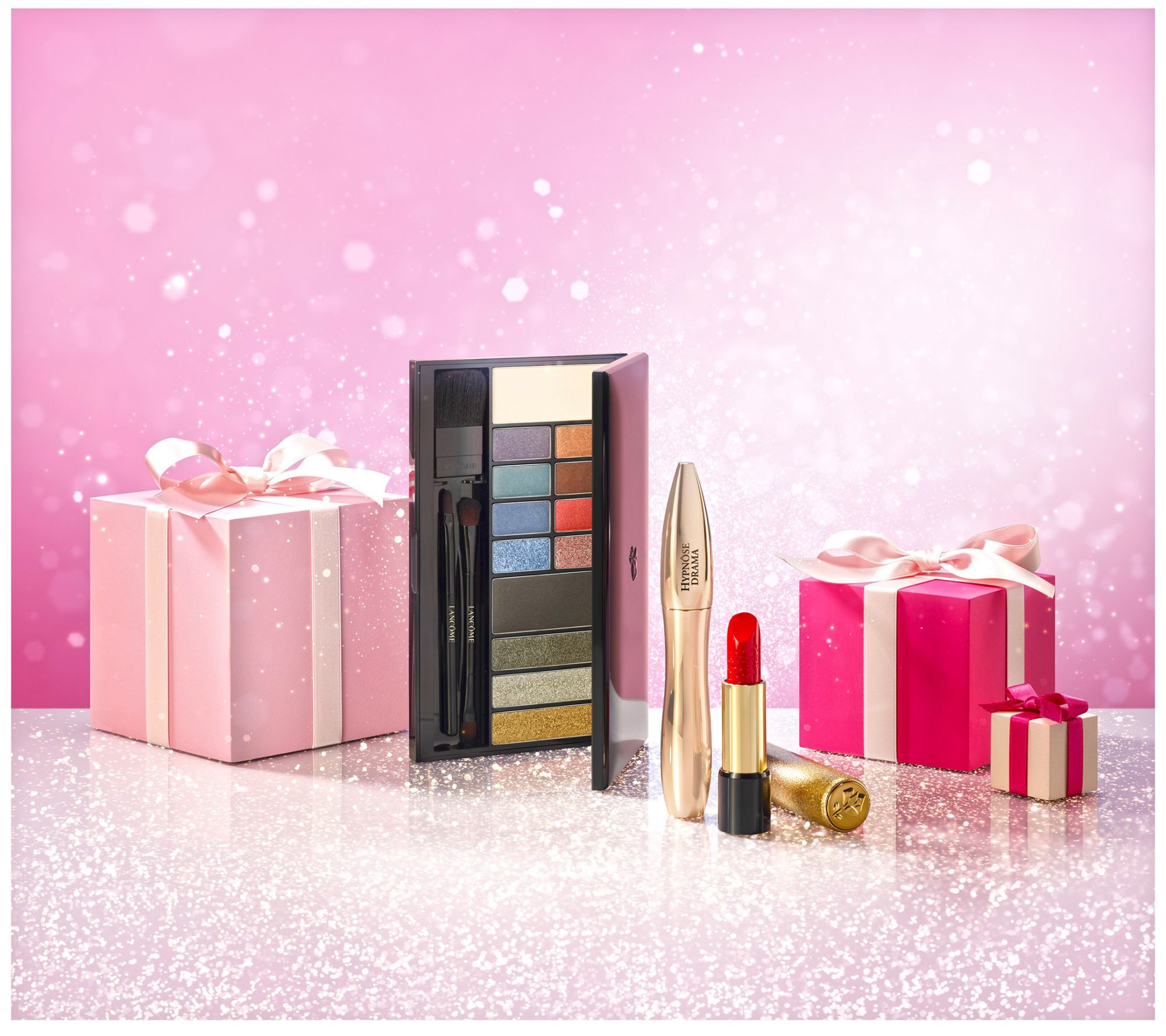 Lancôme's Holiday Makeup Collection Puts You In The Spotlight