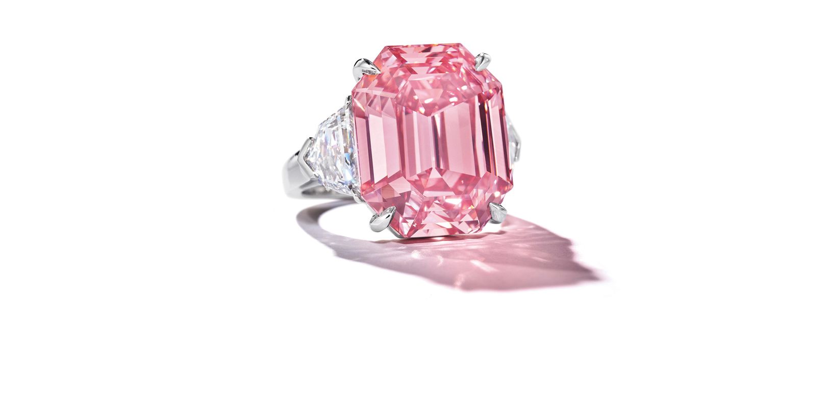 HARRY WINSTON收購18.96克拉Fancy Vivid Pink鑽石,續寫鑽石傳奇篇章