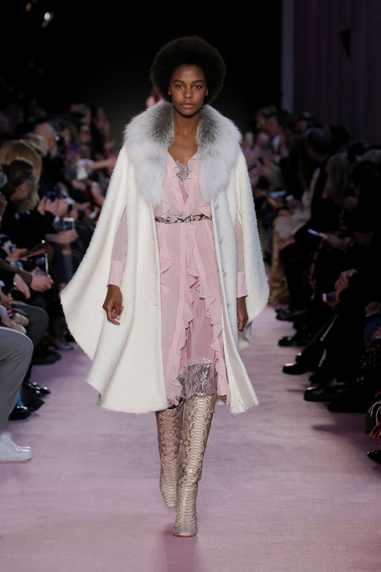 BLUMARINE 2018秋冬系列。