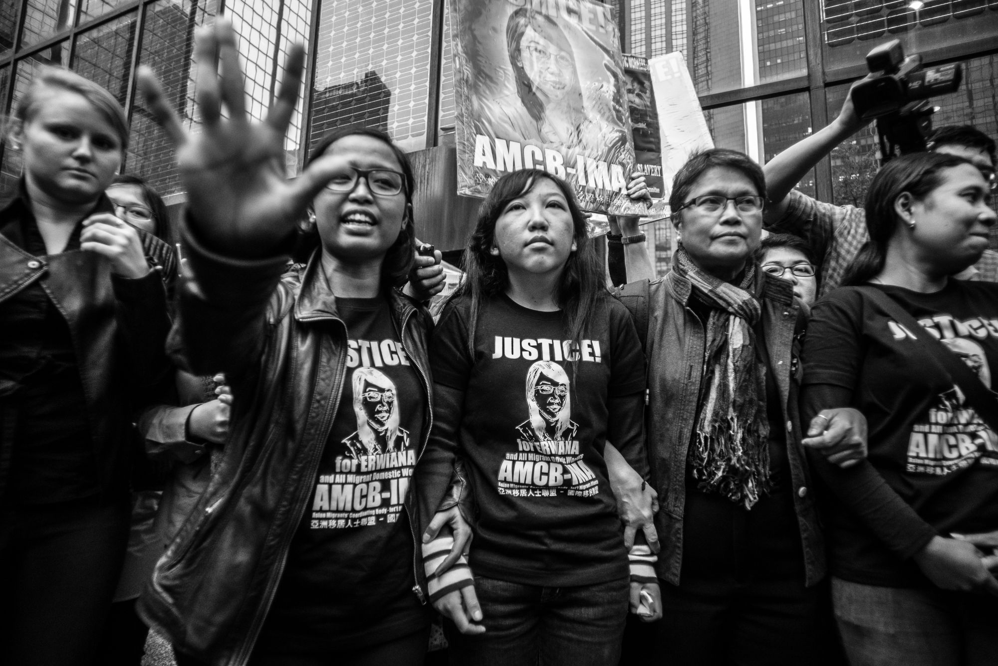 How Xyza Cruz Bacani Went From Migrant Worker To Internationally Acclaimed Photographer
