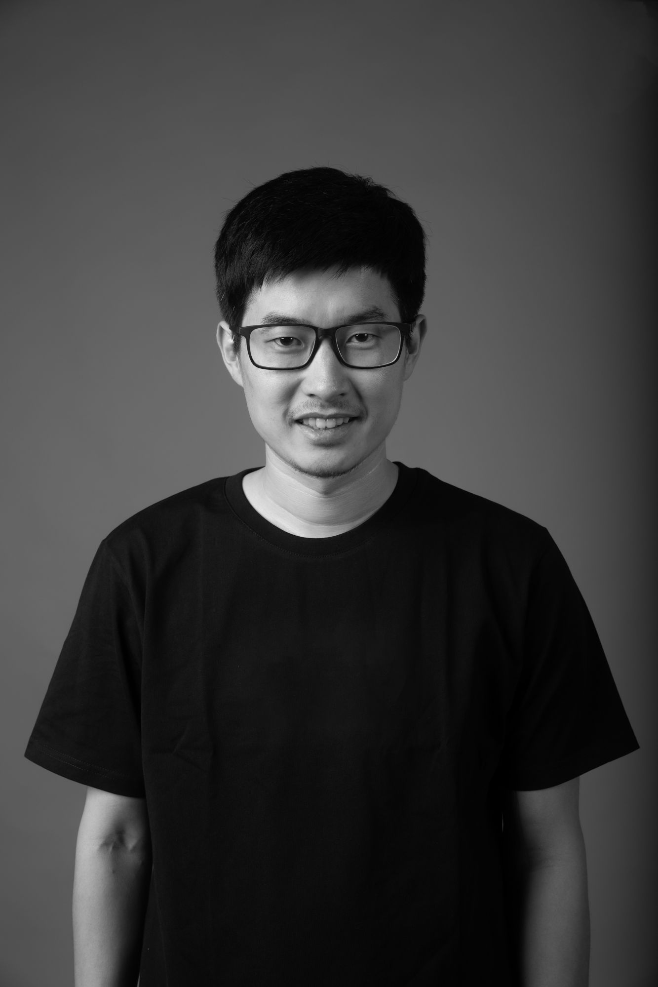 Xiaozhen Wang
