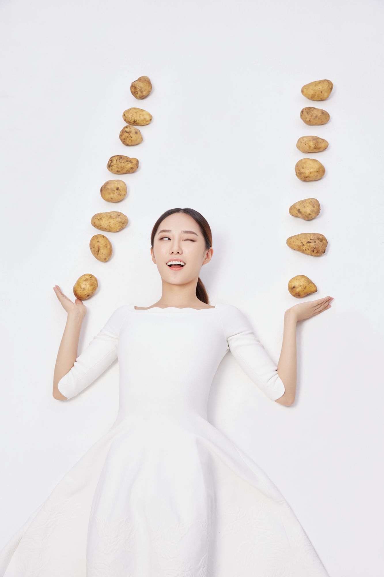 Yiwen Hao