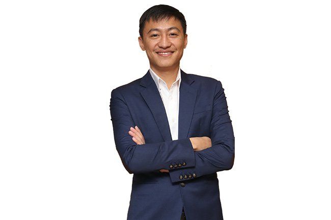 Komsan Lee